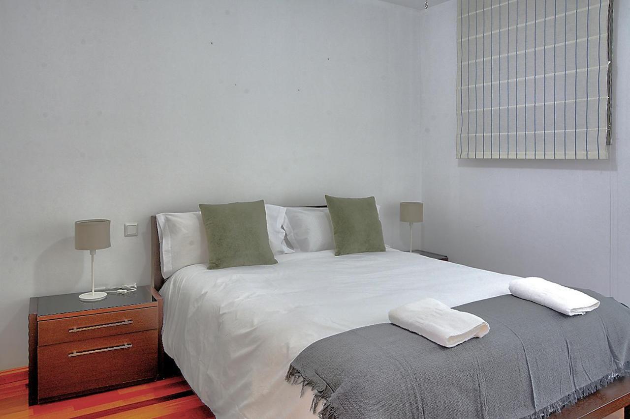 San Bernardo Family Apartment Seville Exterior photo